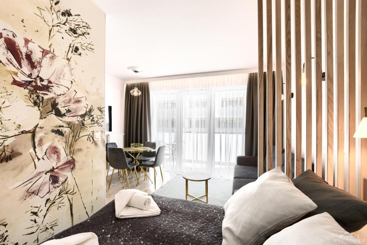 Apartamenty Promenada Kasprowicza 20 Kołobrzeg Exteriör bild